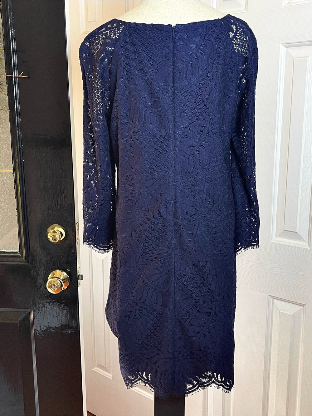 LILLY PULITZER Rylee Shift Dress Navy Blue Palm Leaf Lace Lined Size 12 - Picture 2 of 10